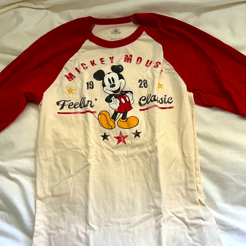 Mickey Mouse baseball tee like new size s